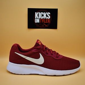 NEW Nike Tanjun “Team Red”